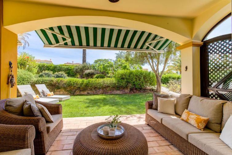 2Bedroom Bungalow Heated Shared Pool ,Near Carvoeiro And Ferrugudo Екстер'єр фото